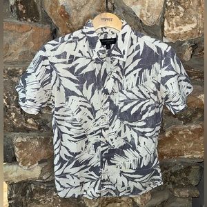Banana Republic Button-Up Hawaiian Shirt